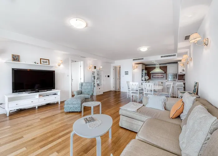 Dvori Lapad 2 Direct Sea View 아파트