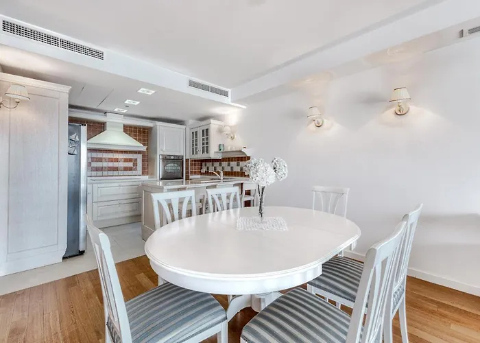 아파트 Dvori Lapad 2 Direct Sea View *