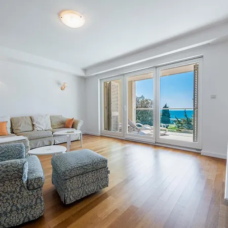 Dvori Lapad 2 Direct Sea View * Dubrovnik