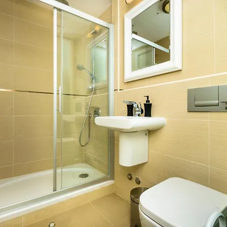 Dvori Lapad 2 Direct Sea View Apartment *