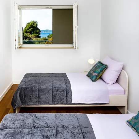 Lägenhet Dvori Lapad 2 Direct Sea View *