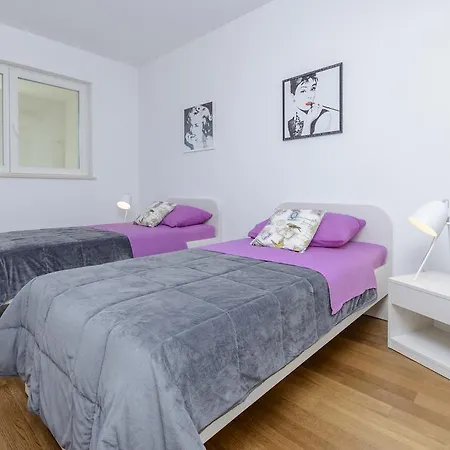 Dvori Lapad 2 Direct Sea View * Дубровник