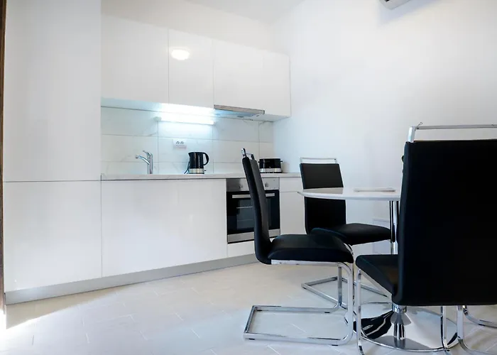 Dvori Lapad 2 Direct Sea View