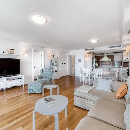 Dvori Lapad 2 Direct Sea View 아파트