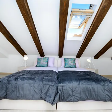 Dvori Lapad 2 Direct Sea View 아파트 *